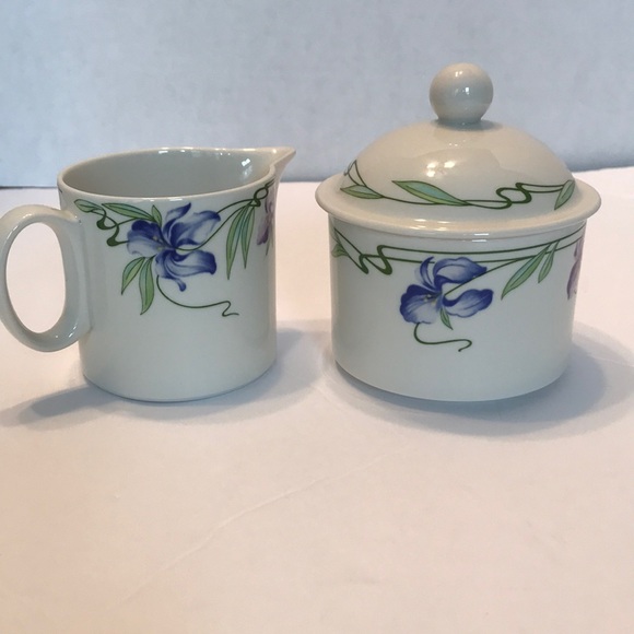 Villeroy & Boch Other - Villeroy & Boch creamer and sugar